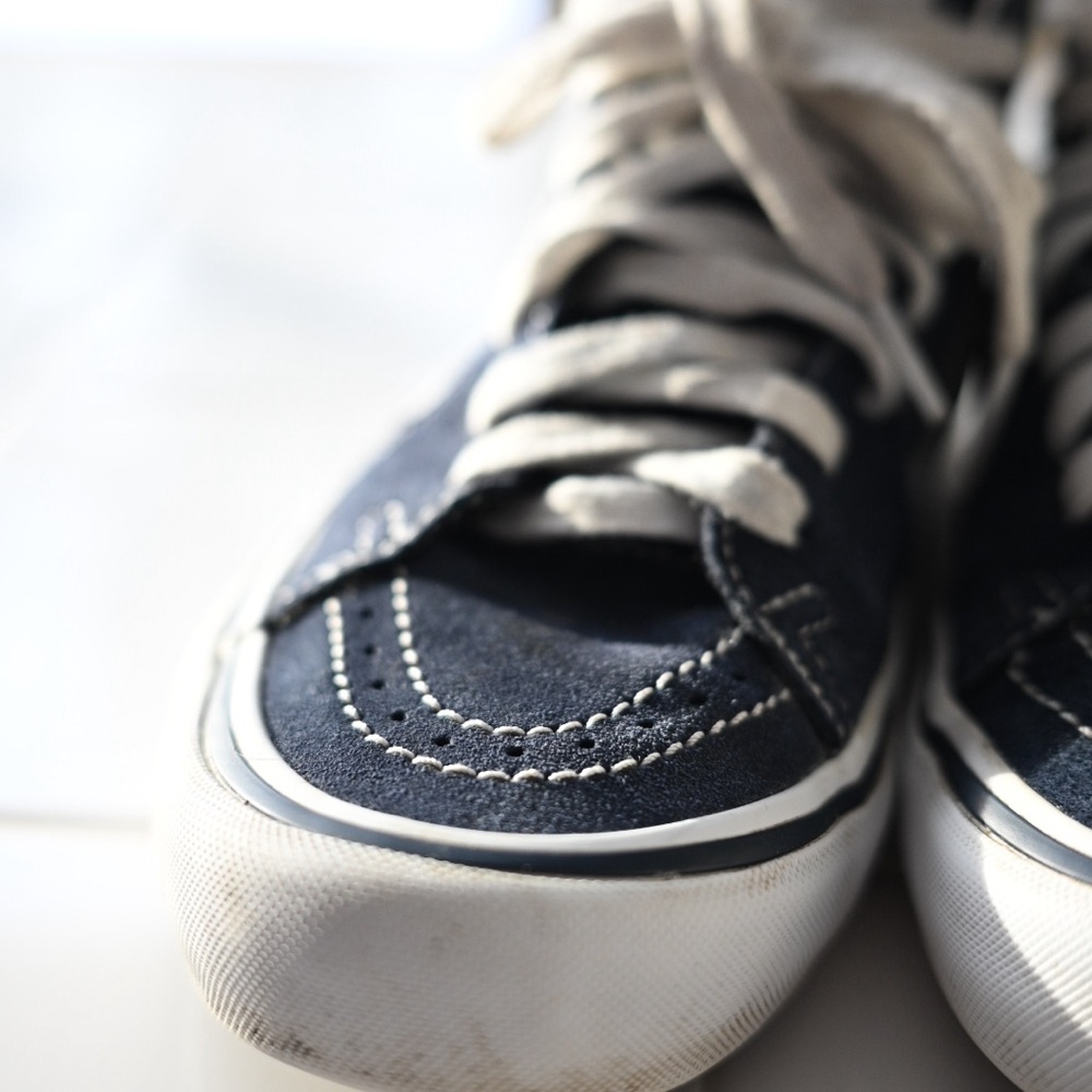 Vans Sk8-Hi Top Sneakers - Men’s Sz 7 Navy and White - Picture 11 of 14